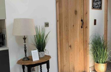 Lodge with log burner Contractors business private parking free Wi-Fi near M4 - Foto 16