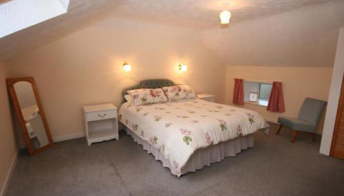 Halliday Hill Cottage - Photo 2