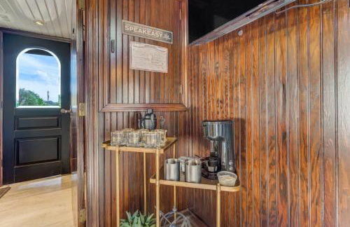 1920s Red Rock Caboose Bike Hike Explore - Foto 12