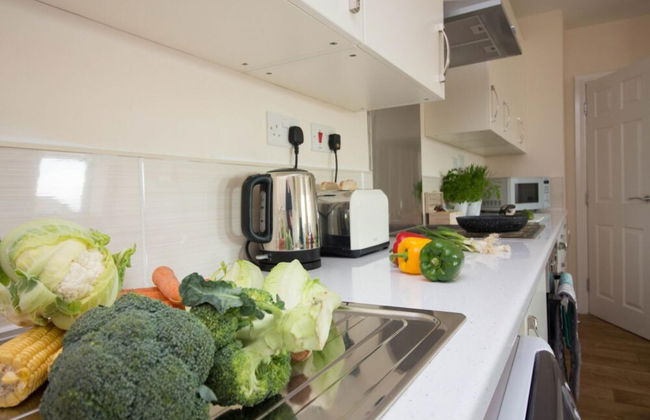 Stayzo Castle Penthouse 17 - A Clean Fresh Modern Apartment With Free Wi-fi - Foto 5