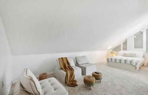 The Perfect Holiday Getaway 5BR 4BA with Pool and Hot Tub - Photo 28