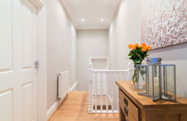 Modern Living 2 Bedroom Apartment South Wilmslow - Photo 30