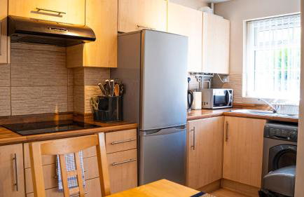 The Canal House 2BR Central Garden Parking - Photo 14