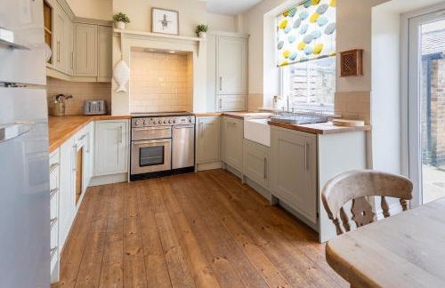 Pebble Cottage by Coast & Country Stays - Photo 24