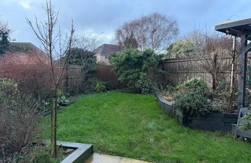 Contractor 4 bed Stay Rhoose 5 mins from Cardiff Airport and Barry - Foto 8