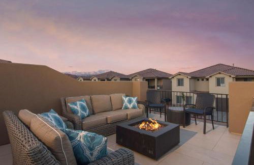 Paradise Village 113 Water Park and Kids Cove, Ping Pong, XBOX 360, Games, Beautiful Mountain Views, and More - Foto 5