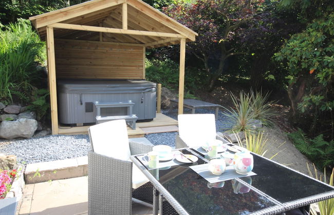 Lakes Apartments - Photo 10