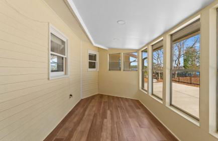 Pleasant Cove Waterfront Getaway With Fire Pit, Deck, and Lake Views - Foto 48