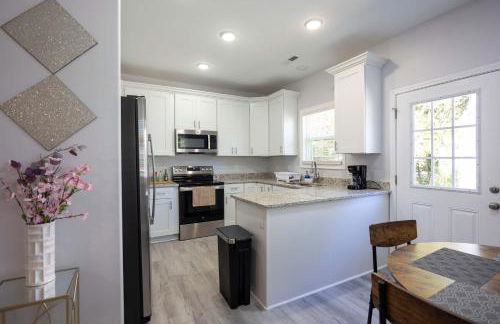 2 Min to Downtown - 9 to Elon - Fast Wi-Fi - Foto 7