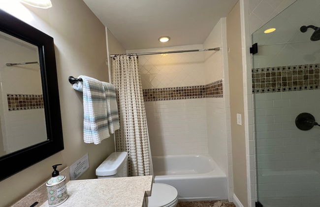 Highly Upgraded, 5 Bed, 4.5 ba, New Pool W/jacuzzi, 1/2 Mile Walk to Disney - Foto 25