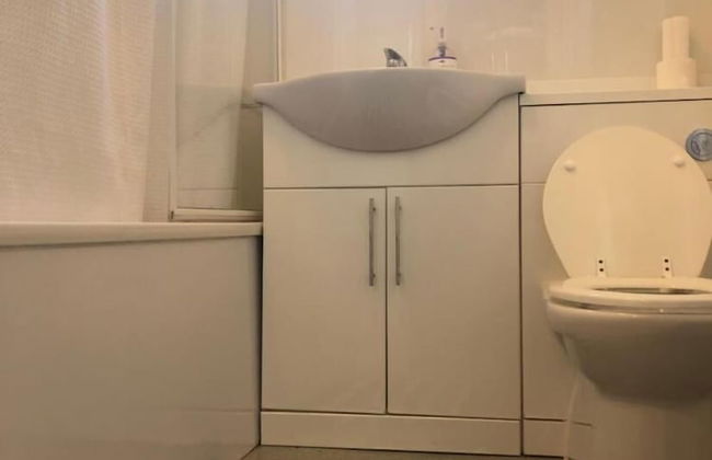 Small Modern Comfortable 2 Bedroom Apartment - Cmyr - Foto 19