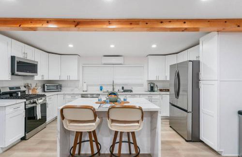 Luxury Retreat, Foosball, Pool table, NEW Upgrades - Foto 9