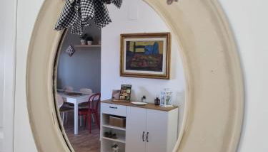 CITY HOUSE & FREE PARKING by Perry-Holiday moderno, panoramico e comodo fino a 6 ospiti - Foto 5