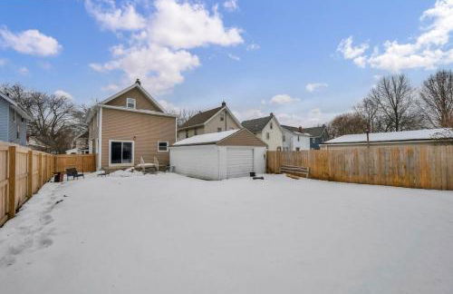 Modern Stylish Urban Haven 4 Bedroom 2 Bath - Dog Friendly - Foto 9