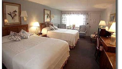 Welcoming Waterfront Bed and Breakfast for a Family Getaway near Augusta, Maine - Photo 4