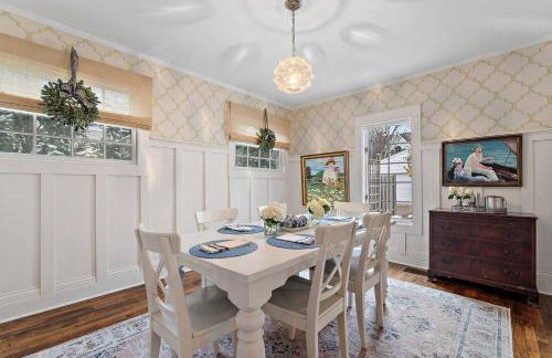 "Broadway Hideaway" by Roxy Rentals - Foto 17