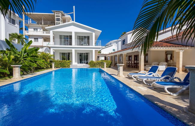 Beachfront 7BR Villa With Pool Maid Los Corales - Foto 48