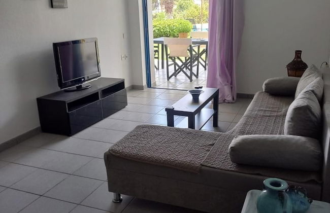 Kinetious Nisous in Kineta - Foto 9