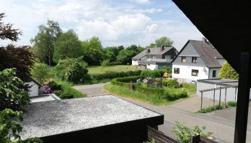 Großzügige und kunstvolle Dachgeschosswohnung - Foto 3, Garden, Garden view
