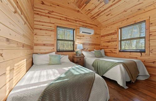 Cabin 4 Mtn View Cabin Near River with Fire Pit and Hot Tub - Foto 23