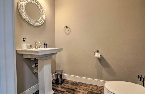 Elegant Lake Conroe Townhome with Boat Slip! - Foto 10