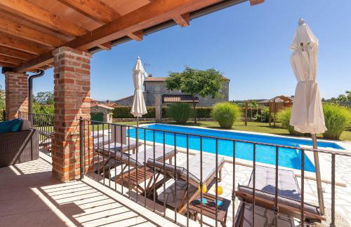 Mediterrane Villa mit Privatpool, Grill, Tischtennis und unweit des Radwegs Parenzana - Foto 12