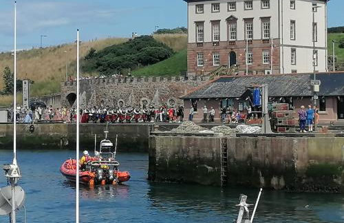 3-Bed Lodge with SeaView-Fireplace-Garden-FreeP - Photo 30