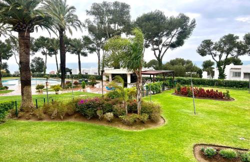 MIRAFLORES BEACH&TENNIS AMAZING VIEW BY THE SEA - Photo 39