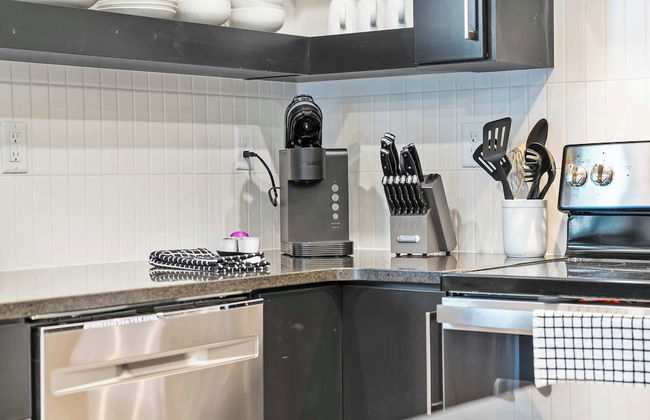 Rocky Shores Retreat - Indoor Pool Open - Photo 14