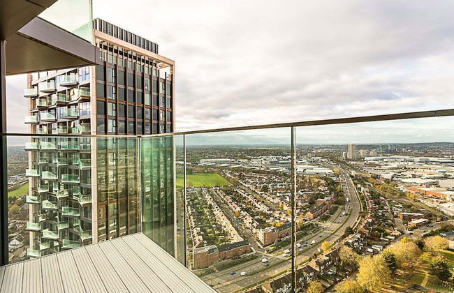 Icon Tower Flat III - Photo 43