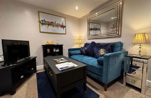 The Tower, 1 bed 1850's Tiny House - Foto 6