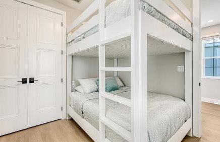 NEW! SaltWater Serenity less than 500ft to AMI, Canal Front! - Foto 31