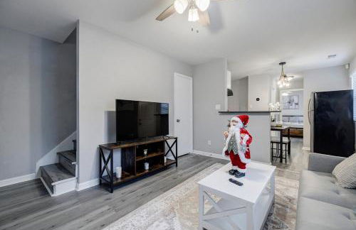 Atlanta Zoo Free Private Driveway Parking 1B-1B - Photo 10