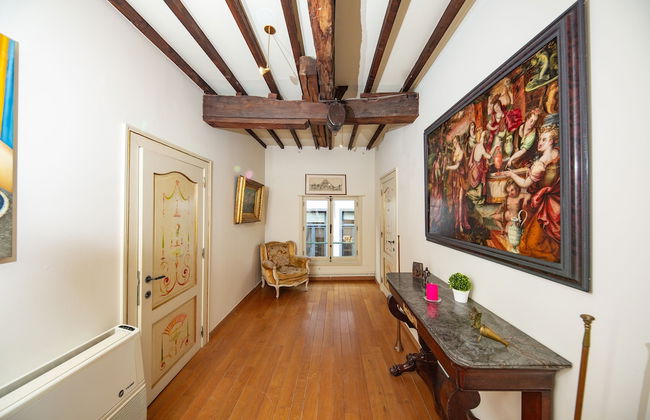 Unique Apartment In Historic Mansion - Photo 1