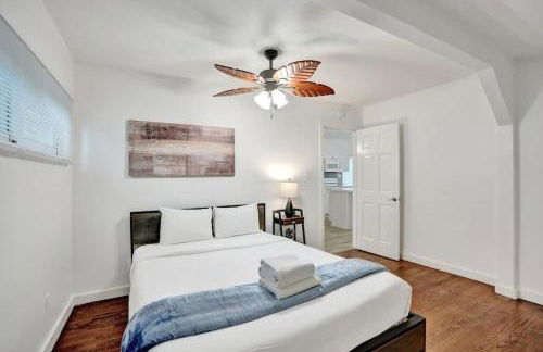 Tropical Oasis 2BR w Pool - Foto 11