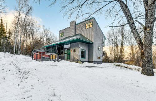 11 Mi to Sugarbush Eclectic Ski House with Hot Tub! - Foto 33