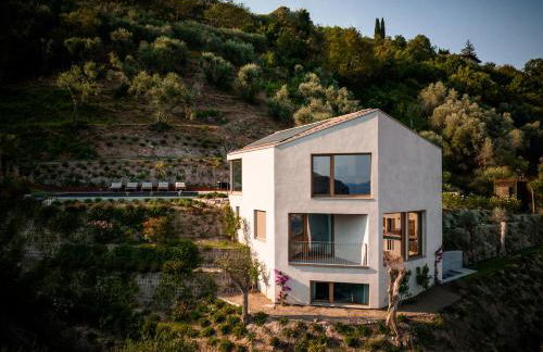 Villa Arias lake view - Photo 14