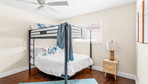 Modern 3br Pool Game Room 3 Bedroom Home by RedAwning - Foto 2, Habitación