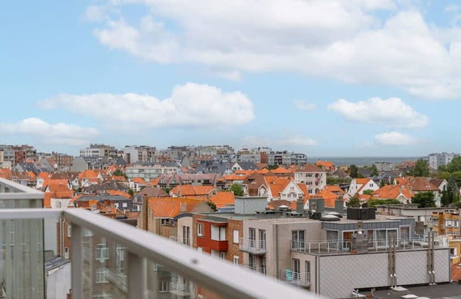 Charming Apartment Near the Beach With Balcony - Photo 11