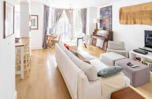 Super Kensington apt sleeps 2 to 4 with free WiFi - Foto 1