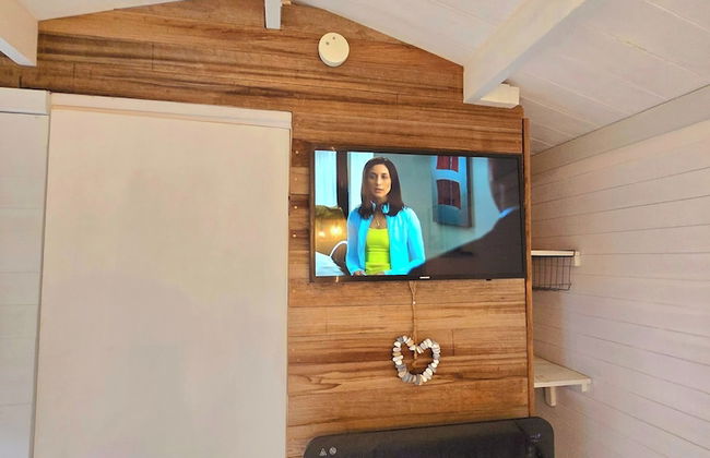 Coastal Cosy Cabin With hot tub - Foto 11