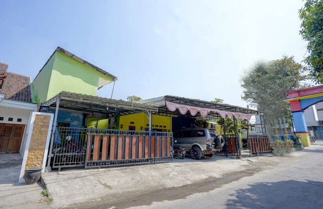 OYO Life 92840 Wisma Morricco - Foto 1