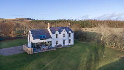 Greenmyre Farmhouse with Hot Tub - Foto 1