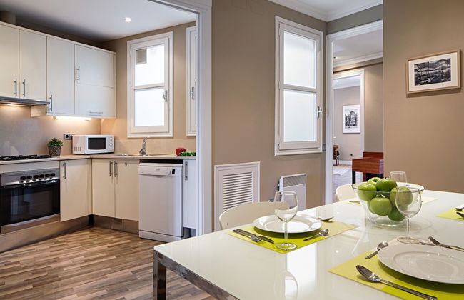 Habitat Apartments Eixample Balconies - Photo 25