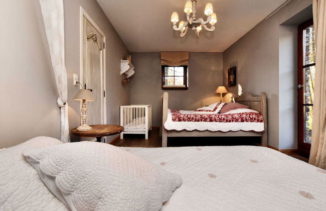 Cozy, Authentic and Quiet House - Photo 4