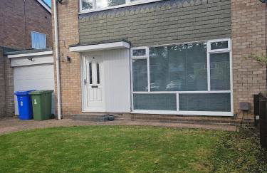 Spacious 3 Bed Home - Cramlington - Free Parking - Pets Welcome - Foto 5