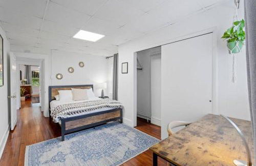 5BR 3BA Family Retreat 2 Blocks from Beach - Foto 62