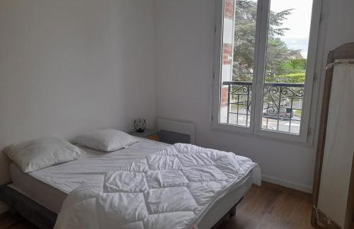 Appart dans petit chateau en centre ville - Foto 5