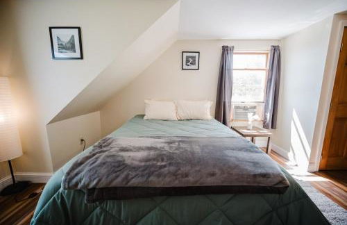 Spacious Country Home, Hot Tub, Fire Pit, Deck - Foto 24