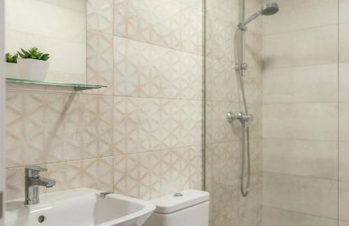 Moderno Apartamento en Centro de Granada - Photo 6